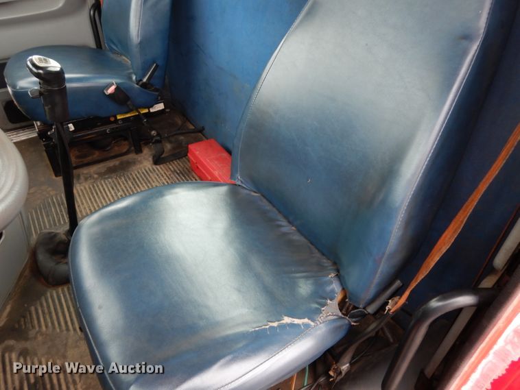 image for item DE4315 2006 Freightliner Columbia semi truck