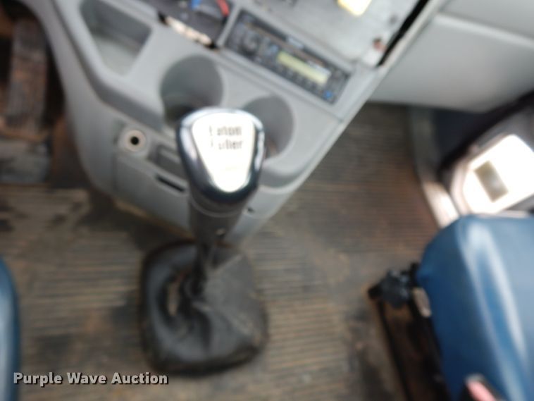 image for item DE4315 2006 Freightliner Columbia semi truck