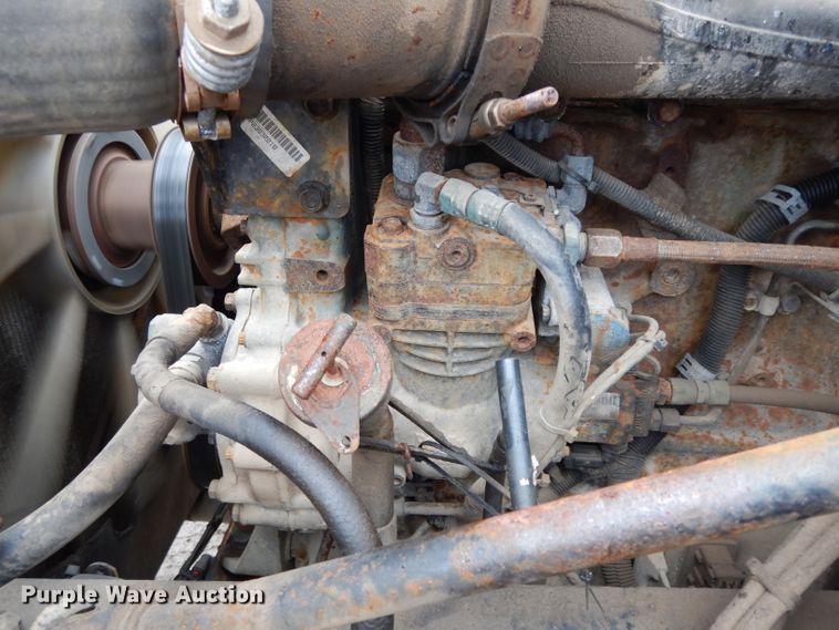 image for item DE4315 2006 Freightliner Columbia semi truck