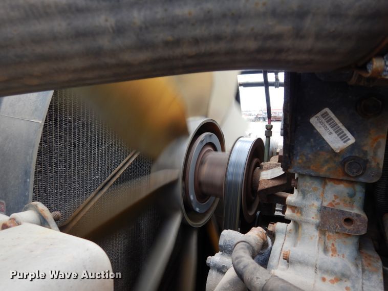 image for item DE4315 2006 Freightliner Columbia semi truck