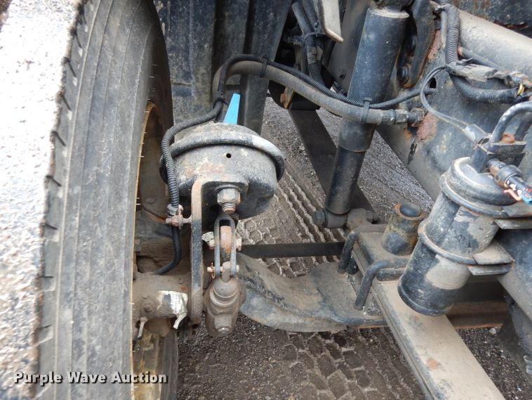 image for item DE4315 2006 Freightliner Columbia semi truck