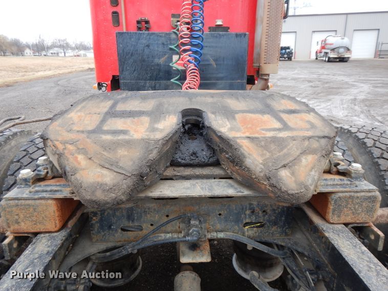 image for item DE4315 2006 Freightliner Columbia semi truck