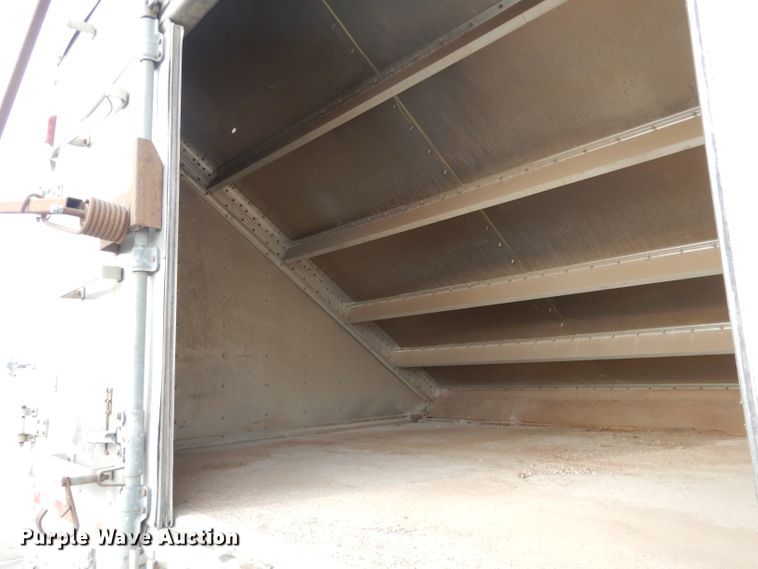 image for item DG5891 2000 Wilson DWH400 double hopper grain trailer