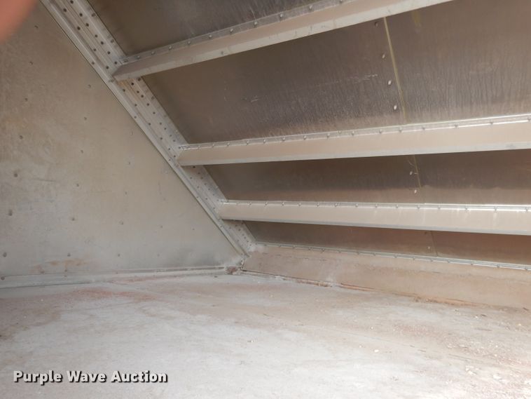 image for item DG5891 2000 Wilson DWH400 double hopper grain trailer