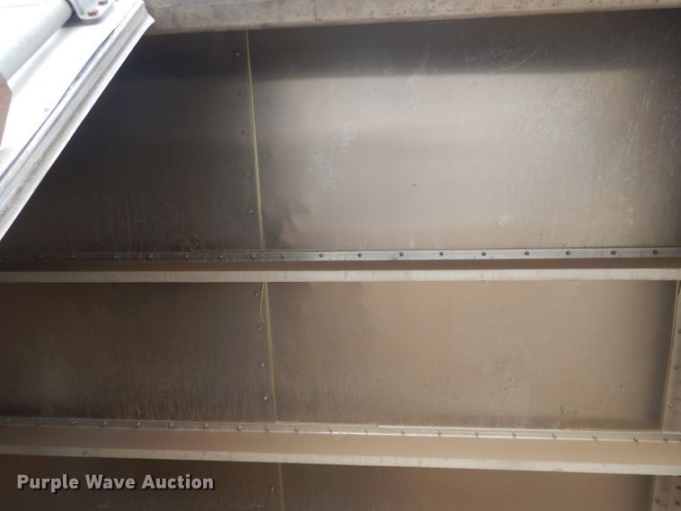 image for item DG5891 2000 Wilson DWH400 double hopper grain trailer