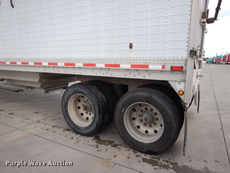 image for item DG5891 2000 Wilson DWH400 double hopper grain trailer