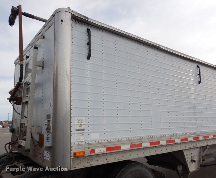 image for item DG5891 2000 Wilson DWH400 double hopper grain trailer