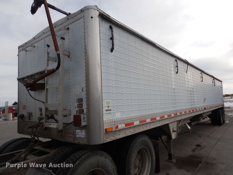 image for item DG5891 2000 Wilson DWH400 double hopper grain trailer
