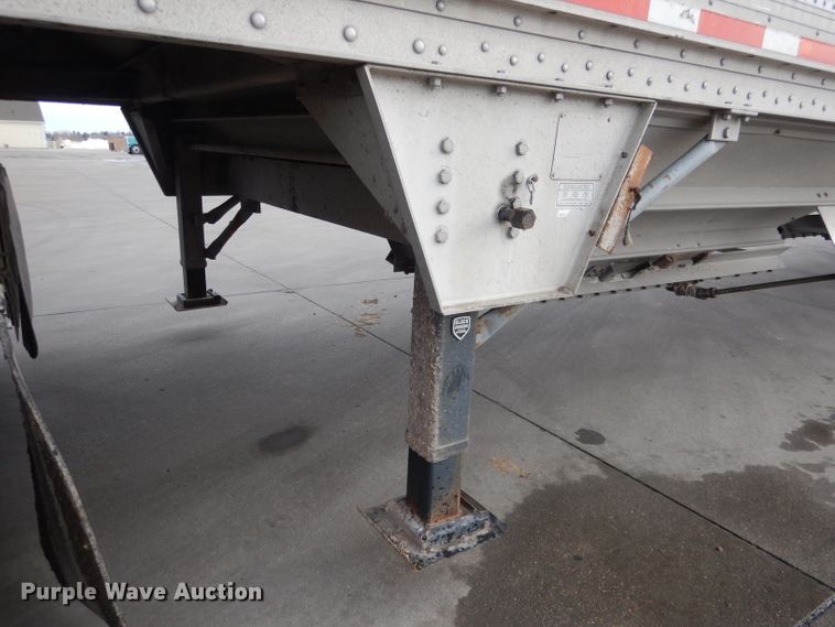 image for item DG5891 2000 Wilson DWH400 double hopper grain trailer