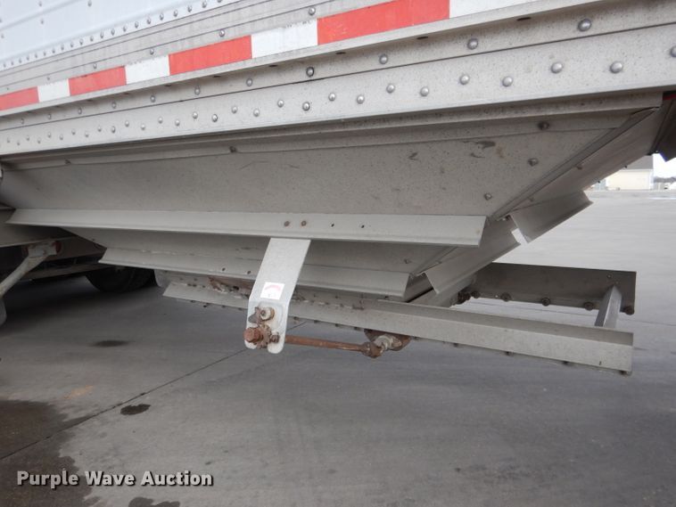 image for item DG5891 2000 Wilson DWH400 double hopper grain trailer