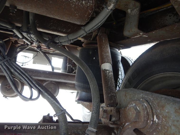 image for item DG5891 2000 Wilson DWH400 double hopper grain trailer