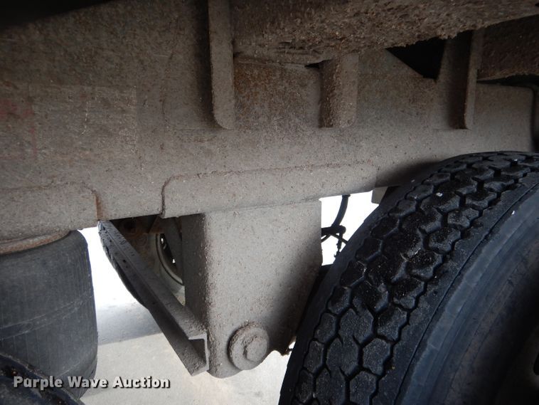 image for item DG5891 2000 Wilson DWH400 double hopper grain trailer