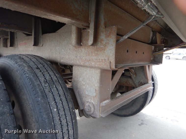 image for item DG5891 2000 Wilson DWH400 double hopper grain trailer