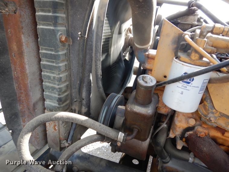 image for item DG6252 1982 Ford L8000 dump flatbed truck