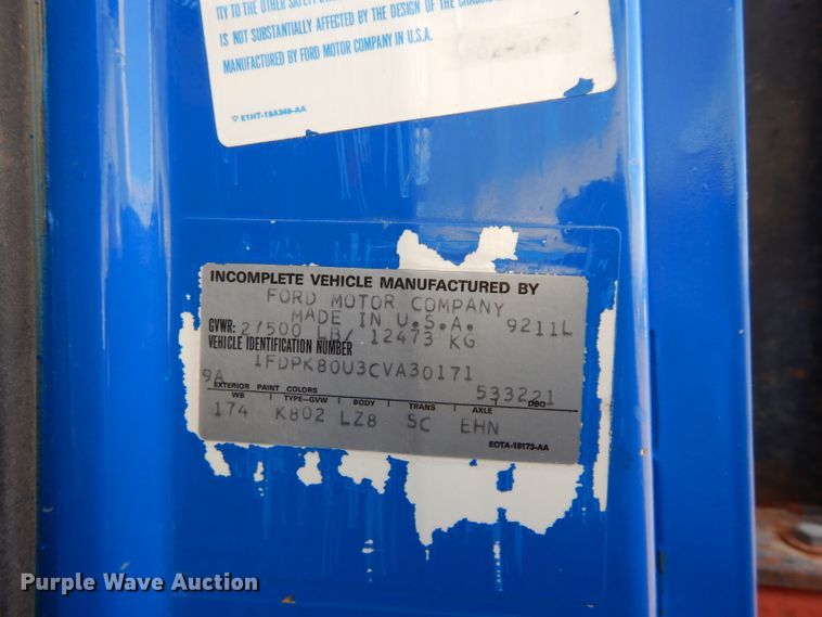 image for item DG6252 1982 Ford L8000 dump flatbed truck