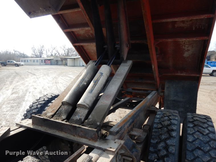 image for item DG6252 1982 Ford L8000 dump flatbed truck