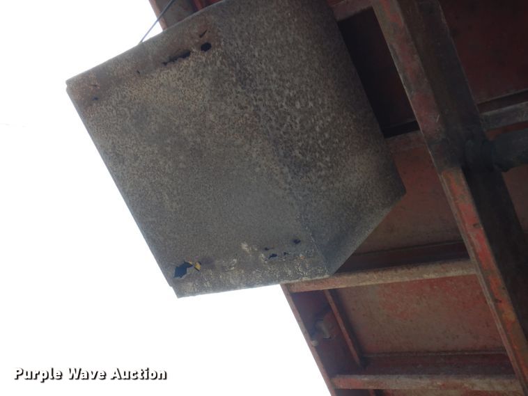 image for item DG6252 1982 Ford L8000 dump flatbed truck