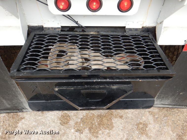 image for item DH5301 2002 International 9900i water truck