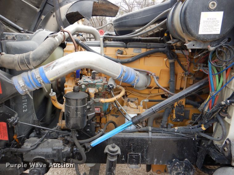 image for item DH5301 2002 International 9900i water truck