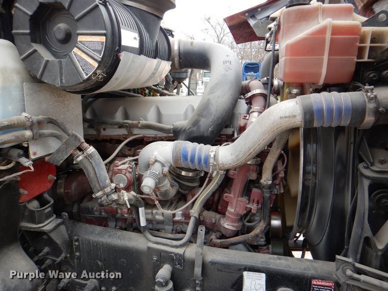 image for item DH5302 2008 Mack Pinnacle CHU semi truck