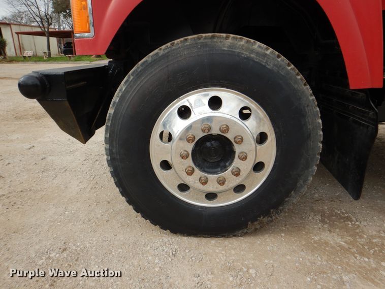 image for item DH5302 2008 Mack Pinnacle CHU semi truck