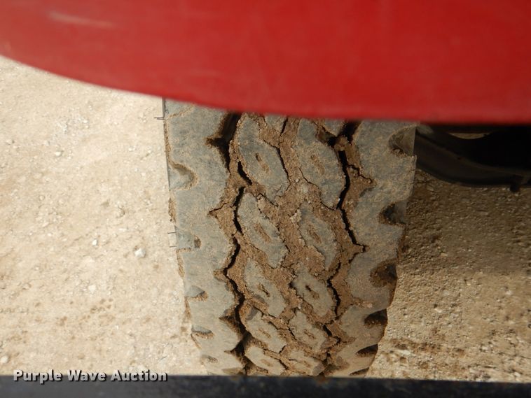 image for item DH5302 2008 Mack Pinnacle CHU semi truck