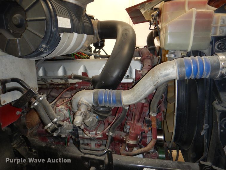 image for item DH5303 2008 Mack Pinnacle CHU semi truck