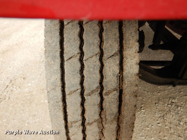 image for item DH5303 2008 Mack Pinnacle CHU semi truck