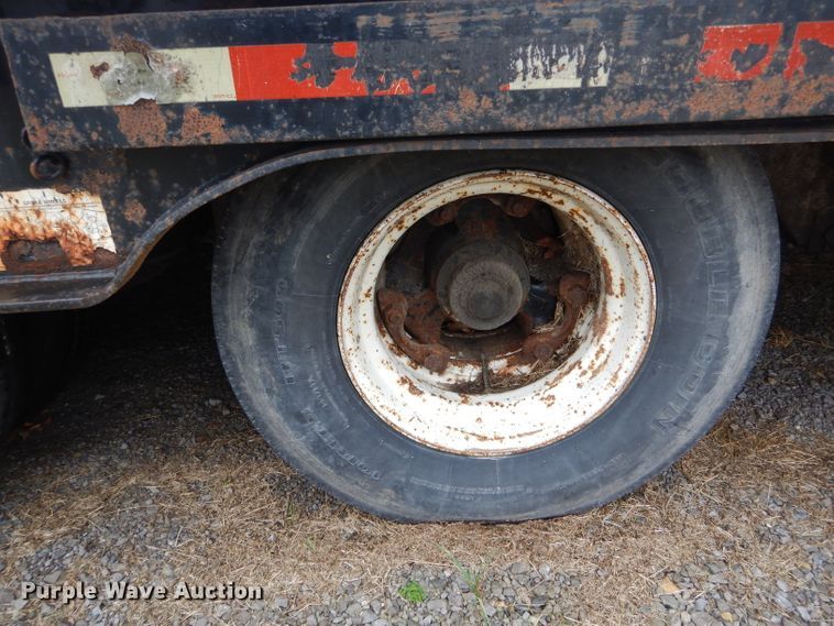 image for item DH6309 1995 Trail-Eze DHT6049WS drop deck equipment trailer