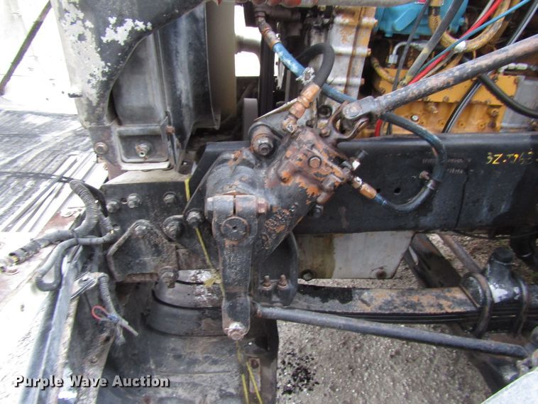 image for item DH8362 1993 Freightliner FLD semi truck