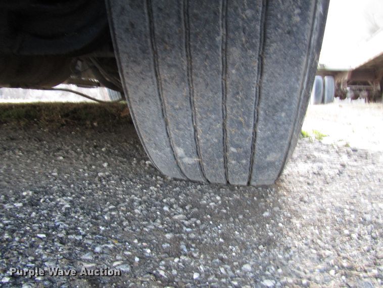 image for item DH8362 1993 Freightliner FLD semi truck