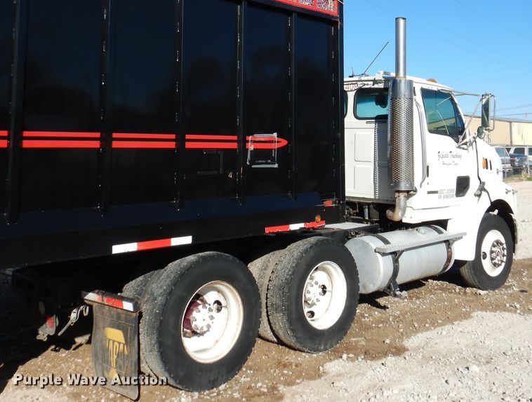 image for item DI0000 2006 Sterling L-Line semi truck