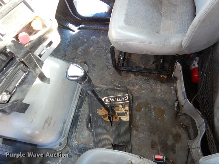 image for item DI0000 2006 Sterling L-Line semi truck