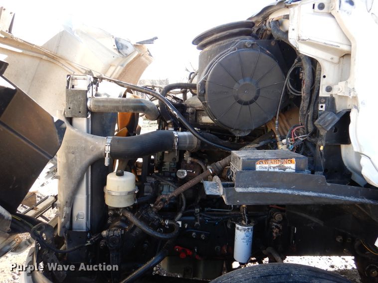 image for item DI0000 2006 Sterling L-Line semi truck