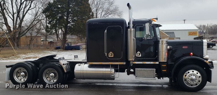image for item EL9756 1979 Peterbilt 359 semi truck