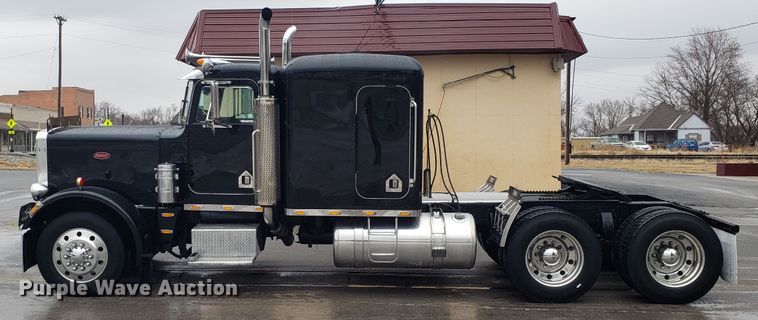 image for item EL9756 1979 Peterbilt 359 semi truck