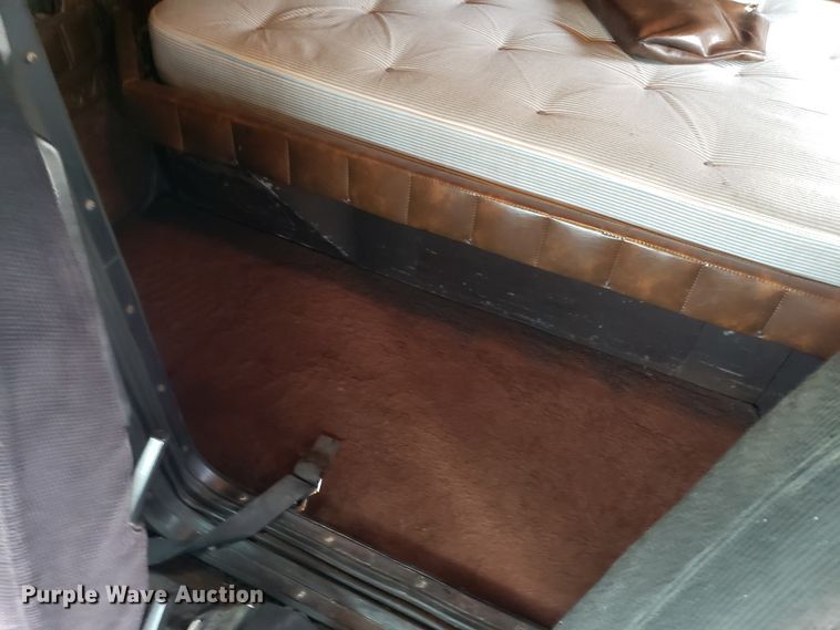 image for item EL9756 1979 Peterbilt 359 semi truck