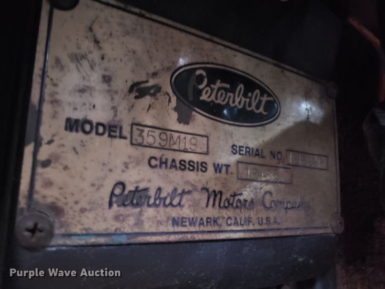 image for item EL9756 1979 Peterbilt 359 semi truck