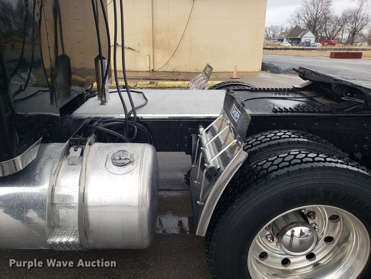 image for item EL9756 1979 Peterbilt 359 semi truck