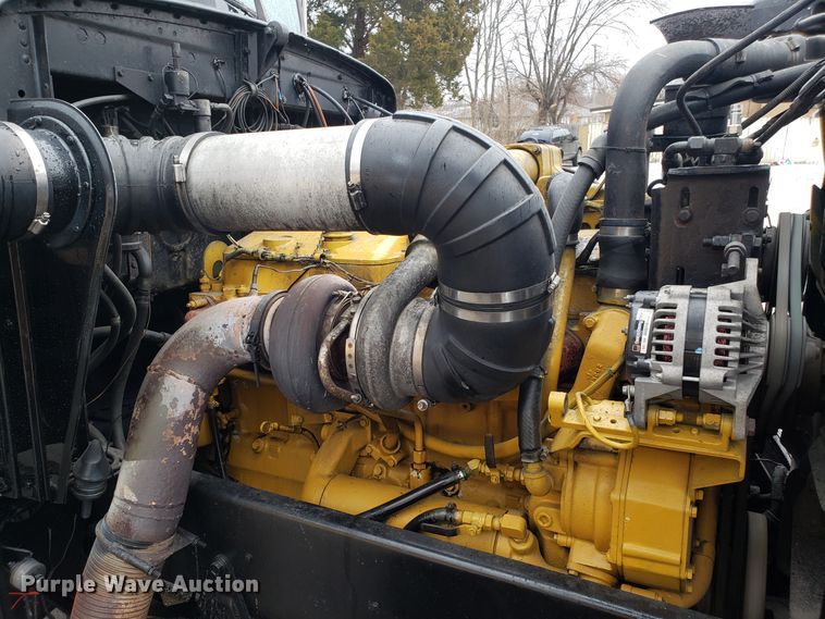 image for item EL9756 1979 Peterbilt 359 semi truck