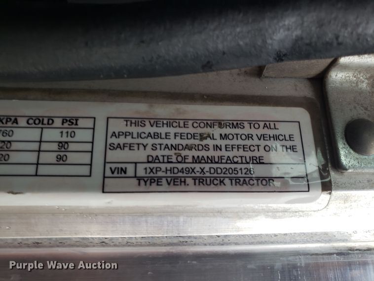 image for item EL9757 2013 Peterbilt 386 semi truck
