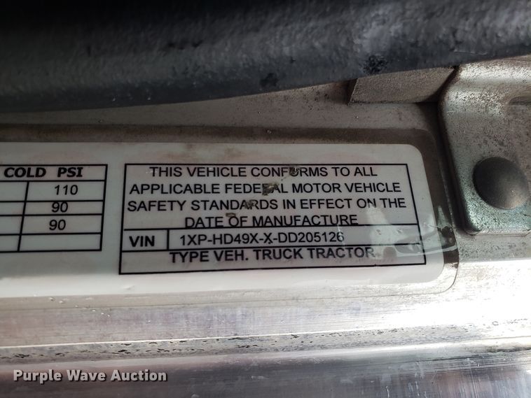 image for item EL9757 2013 Peterbilt 386 semi truck