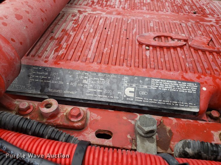 image for item EL9757 2013 Peterbilt 386 semi truck