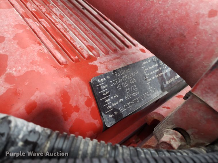 image for item EL9757 2013 Peterbilt 386 semi truck