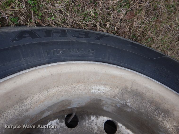 image for item FF9219 1995 Ravens 1448A66 flatbed trailer