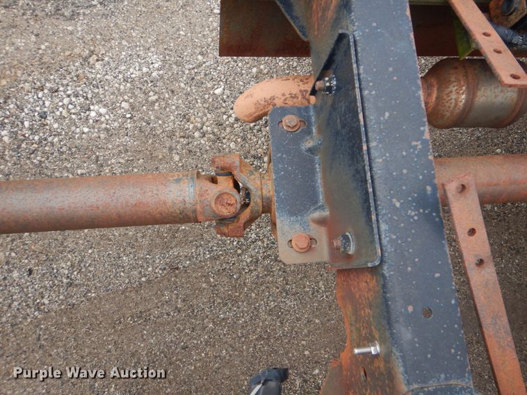 image for item FF9227 2001 GMC C7500 truck cab and chassis