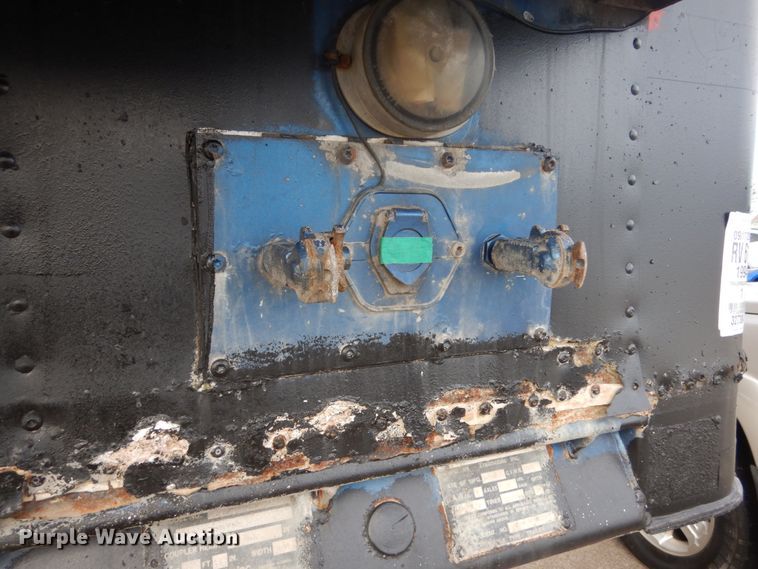 image for item FU9722 1993 Trailmobile refrigerated van trailer