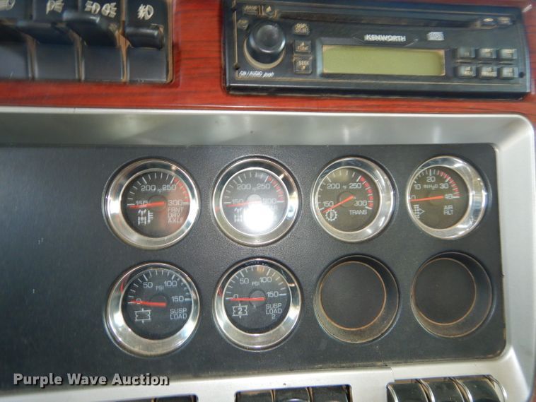 image for item GB9628 2009 Kenworth W900 semi truck