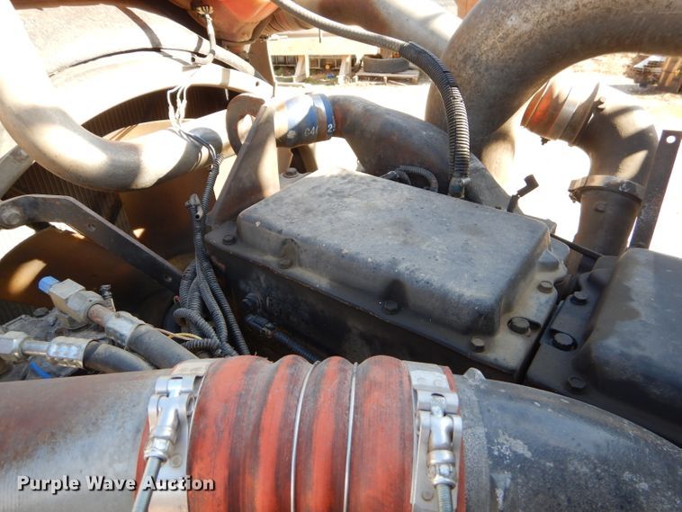 image for item GB9628 2009 Kenworth W900 semi truck