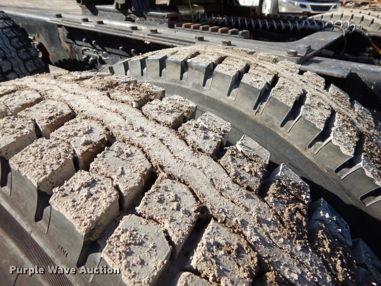 image for item GB9628 2009 Kenworth W900 semi truck